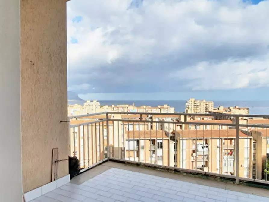 Immagine 8 di Attico in vendita  in Via Pecori Giraldi a Palermo