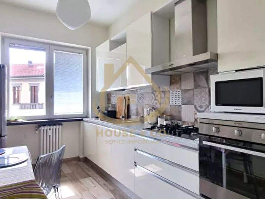 Immagine 2 di Appartamento in vendita  in VIA DE AMICIS 1 a Vigevano