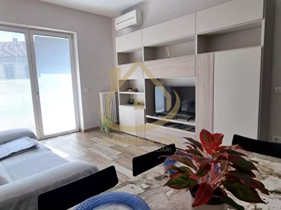 Immagine 15 di Appartamento in vendita  in VIA DE AMICIS 1 a Vigevano