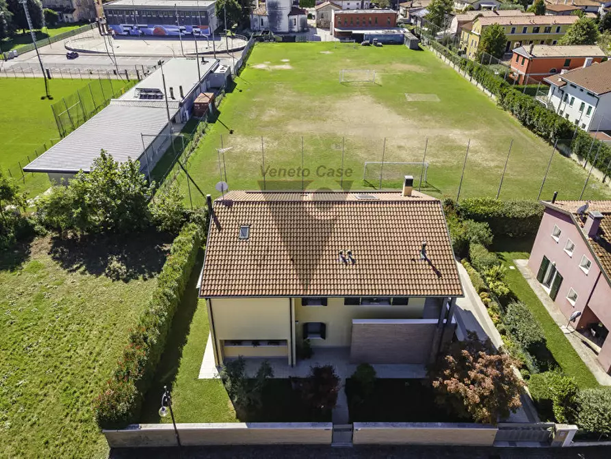 Immagine 3 di Villa in vendita  a Santa Maria Di Sala