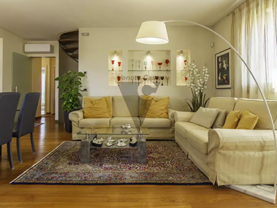 Immagine 30 di Villa in vendita  a Santa Maria Di Sala