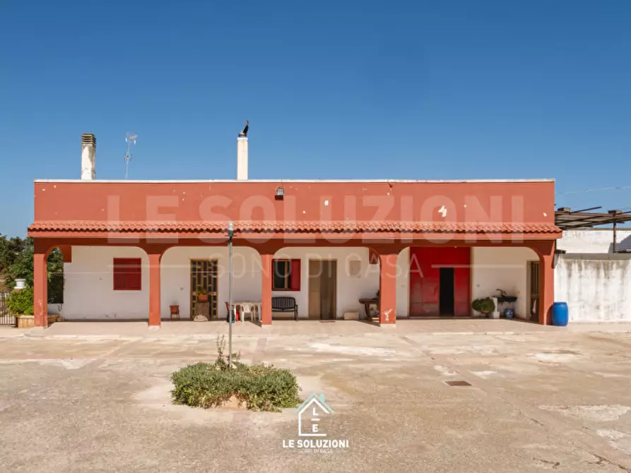 Immagine 2 di Villa in vendita  in CONTRADA CASABOLI a Noci