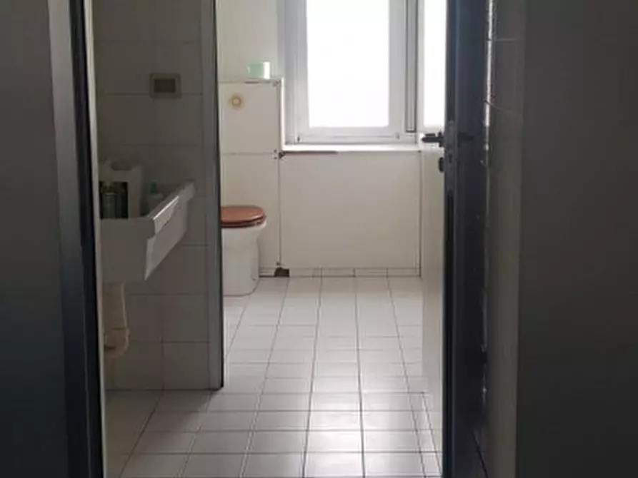 Immagine 8 di Capannone industriale in vendita  in VIALE DELL'INDUSTRIA a Vicenza