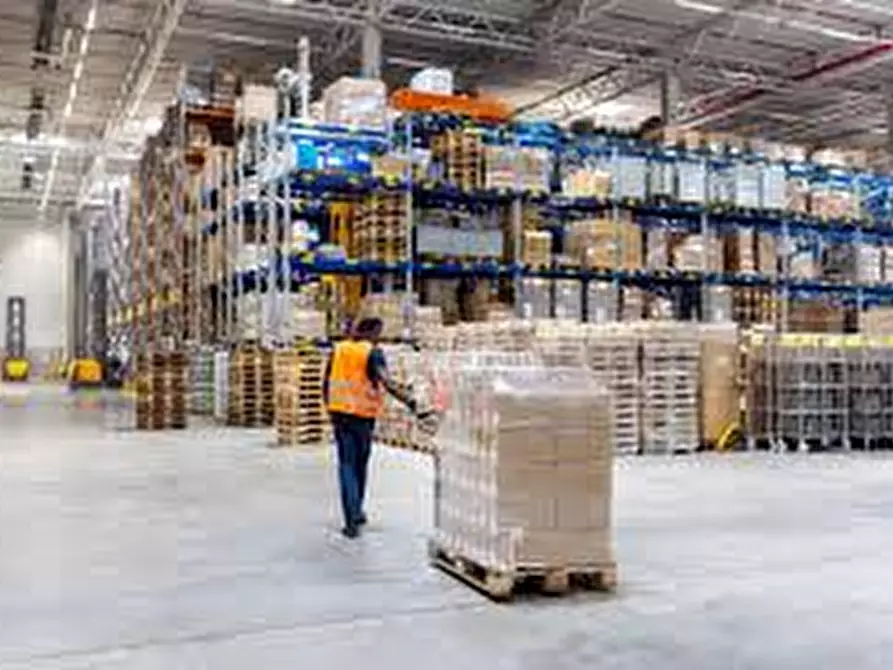 Immagine 15 di Capannone industriale in vendita  in VIALE DELL'INDUSTRIA a Vicenza