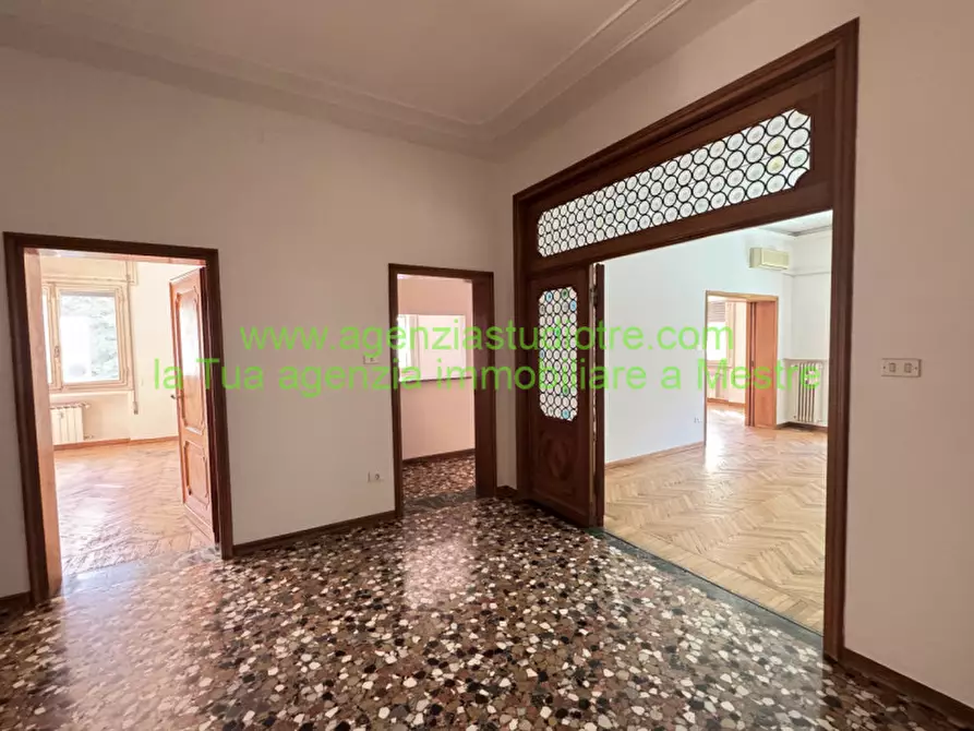 Immagine 1 di Ufficio in affitto  in Corso del Popolo 70 a Venezia