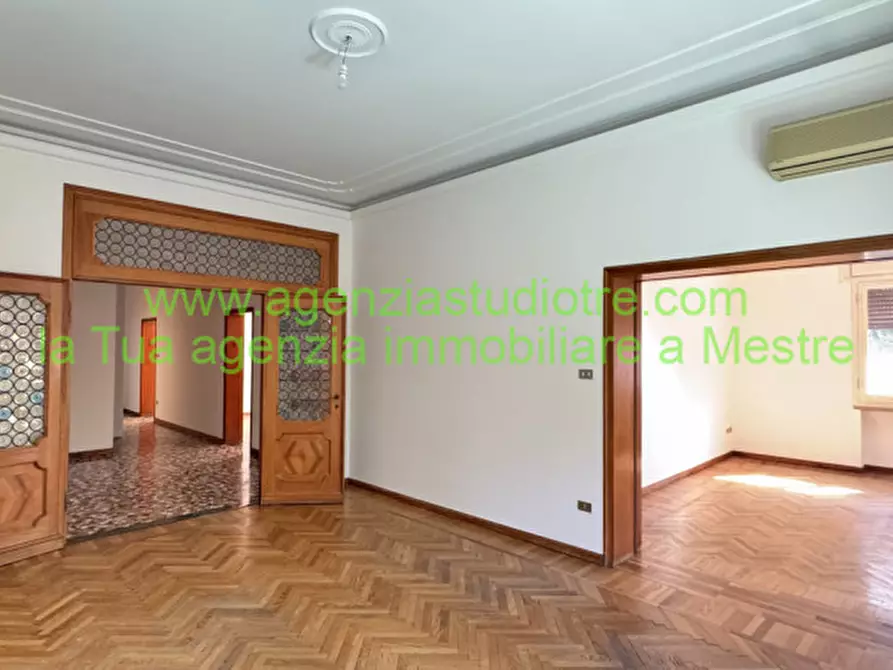 Immagine 4 di Ufficio in affitto  in Corso del Popolo 70 a Venezia