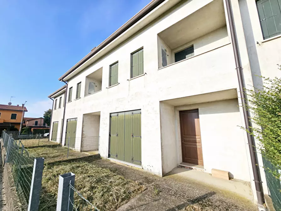 Immagine 6 di Villetta a schiera in vendita  in VIA DONATELLO a Solesino