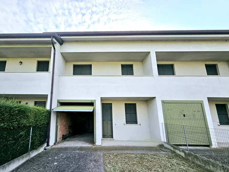 Immagine 7 di Villetta a schiera in vendita  in VIA DONATELLO a Solesino