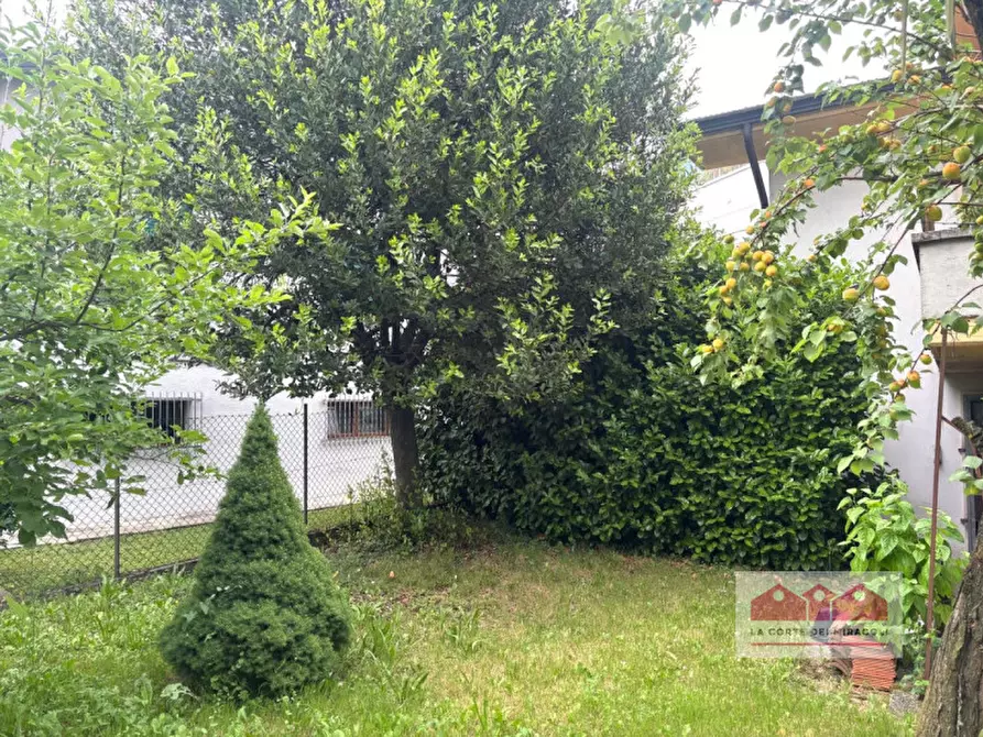 Immagine 4 di Casa indipendente in vendita  in Via Gioacchino Rossini a Creazzo