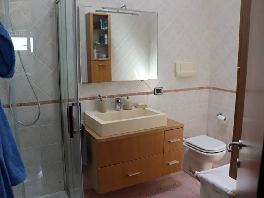 Immagine 19 di Appartamento in vendita  in via vigonovese a Padova