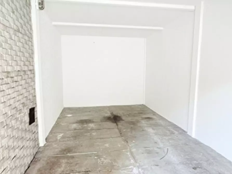 Immagine 2 di Garage in affitto  in Via Marco Guazzo 4 a Padova