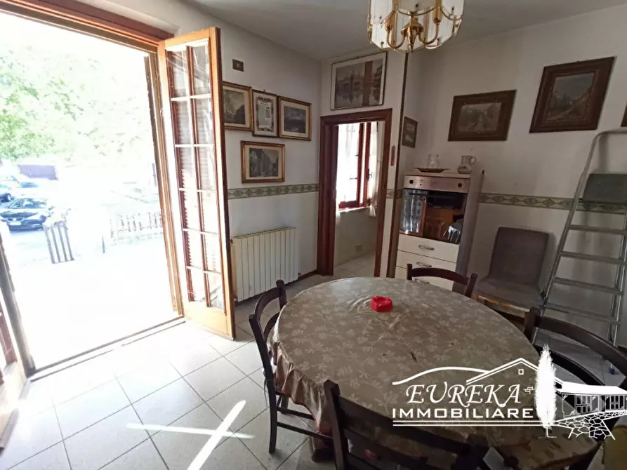 Immagine 11 di Appartamento in vendita  in via roma 152 a Castiglione Del Lago