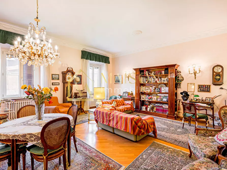 Immagine 2 di Appartamento in vendita  in Via degli Scipioni a Roma