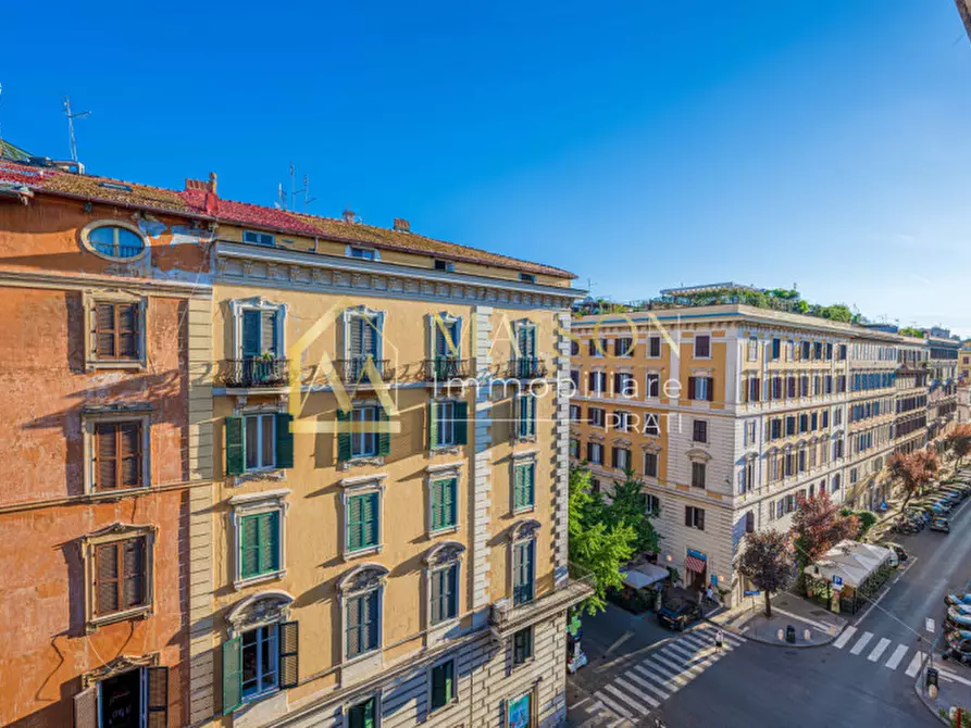Immagine 19 di Appartamento in vendita  in Via degli Scipioni a Roma