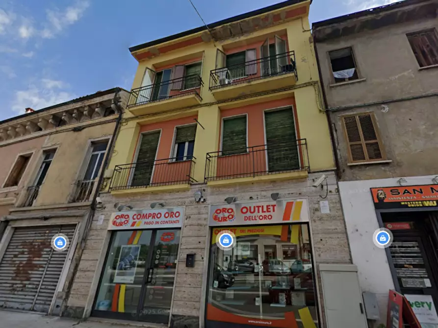 Immagine 1 di Appartamento in vendita  in Via Unità d'Italia a Verona