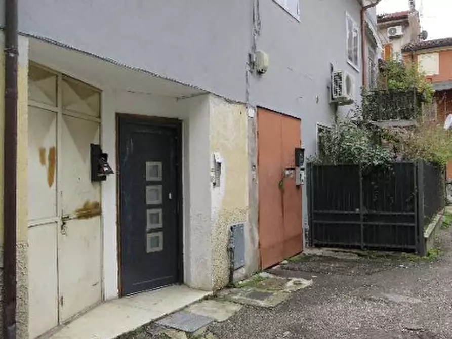 Immagine 3 di Appartamento in vendita  in Via Unità d'Italia a Verona