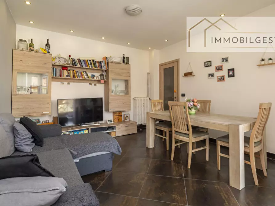 Immagine 2 di Appartamento in vendita  in Via Alessandro Paravia a Torino