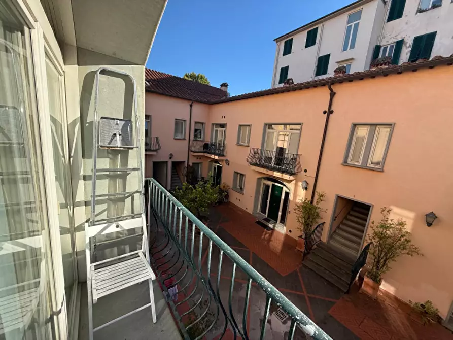 Immagine 3 di Appartamento in vendita  in Via Ghibellina a Firenze