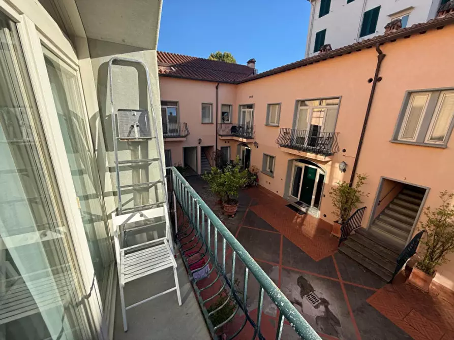 Immagine 11 di Appartamento in vendita  in Via Ghibellina a Firenze