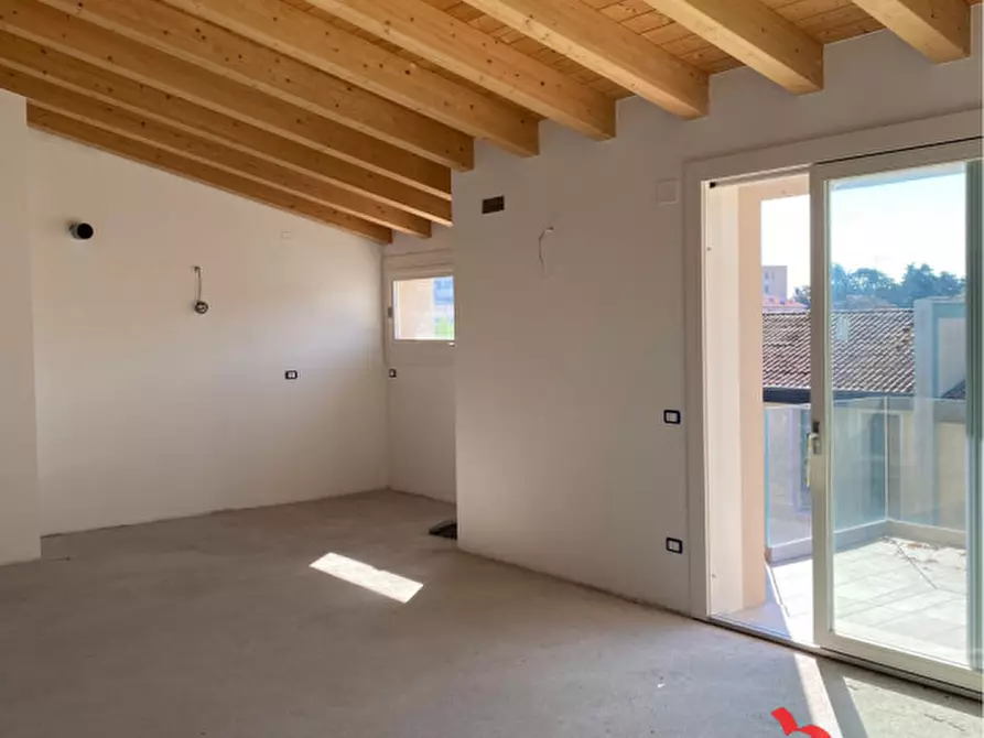 Immagine 1 di Appartamento in vendita  in Via Della Fonda a Noale