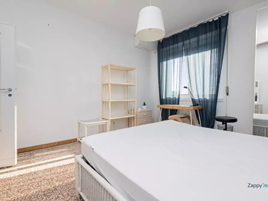 Immagine 8 di Appartamento in affitto  in Via Giambellino a Milano