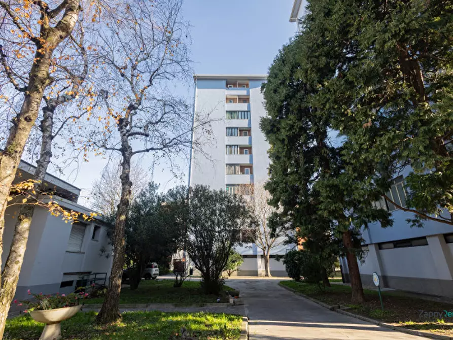 Immagine 20 di Appartamento in affitto  in Via Giambellino a Milano