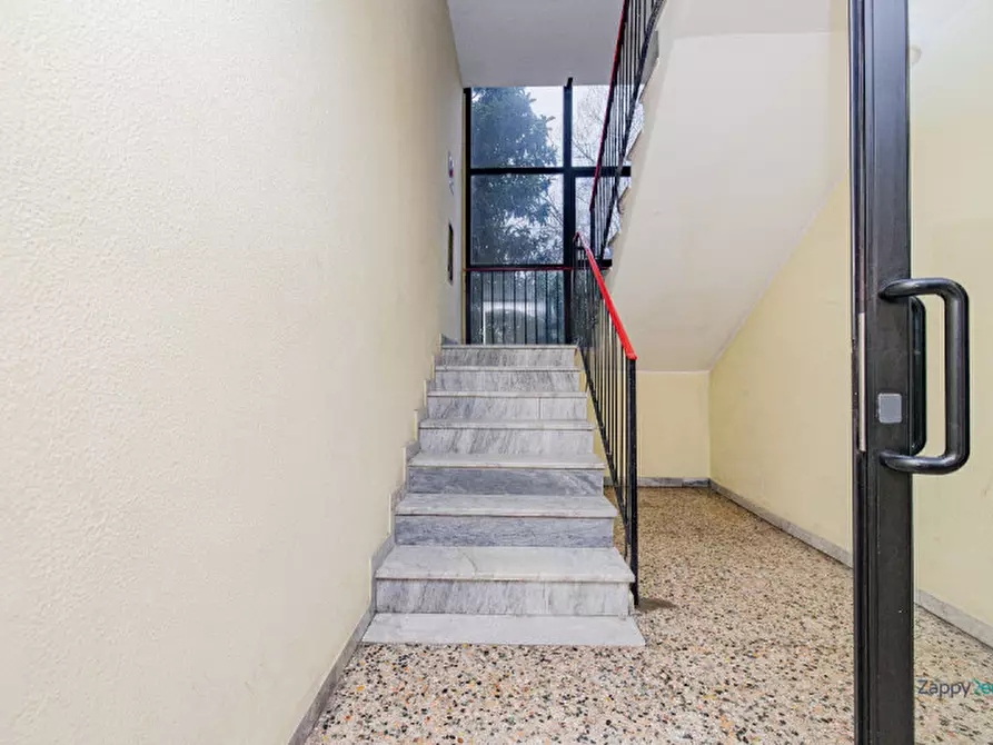 Immagine 22 di Appartamento in affitto  in Via Giambellino a Milano