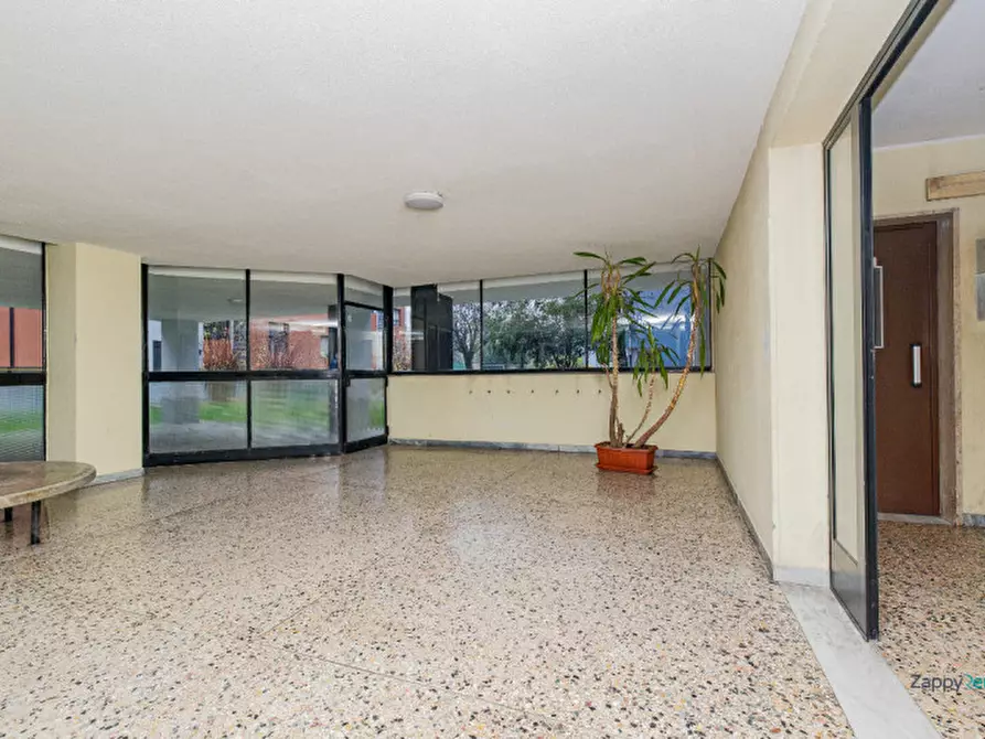 Immagine 23 di Appartamento in affitto  in Via Giambellino a Milano