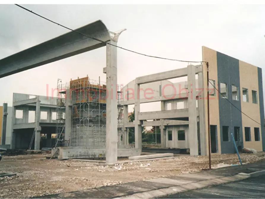 Immagine 11 di Terreno in vendita  in via nona strada a Padova