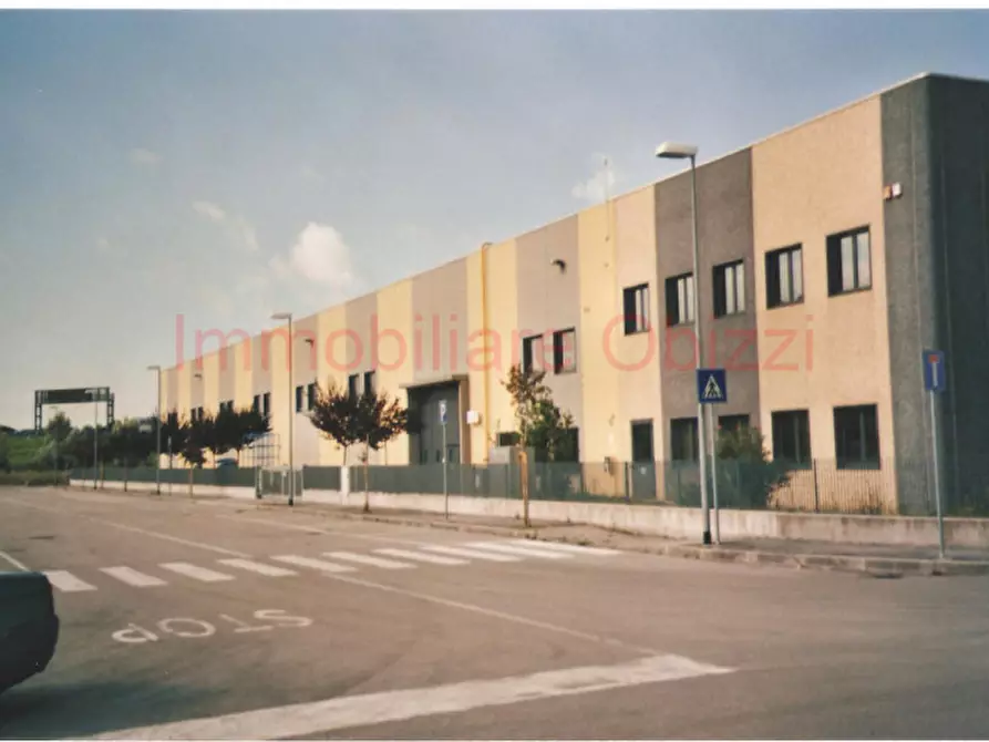 Immagine 16 di Terreno in vendita  in via nona strada a Padova