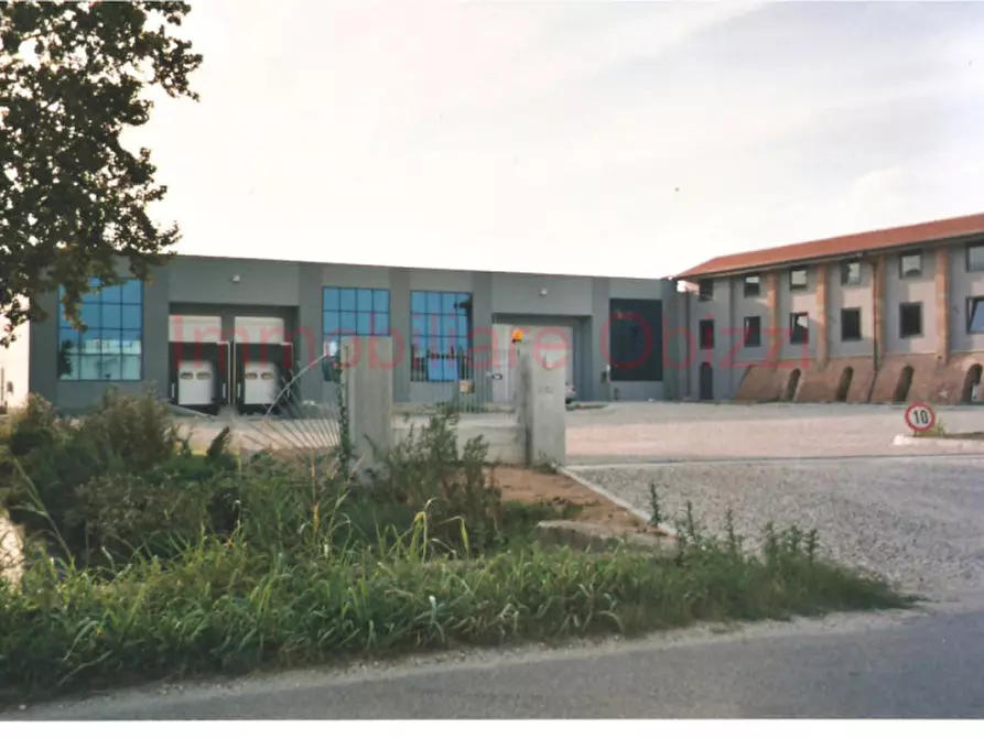 Immagine 20 di Terreno in vendita  in via nona strada a Padova