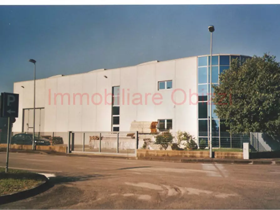 Immagine 26 di Terreno in vendita  in via nona strada a Padova