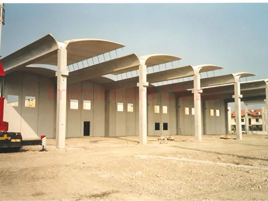 Immagine 29 di Terreno in vendita  in via nona strada a Padova