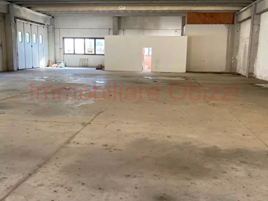 Immagine 34 di Terreno in vendita  in via nona strada a Padova