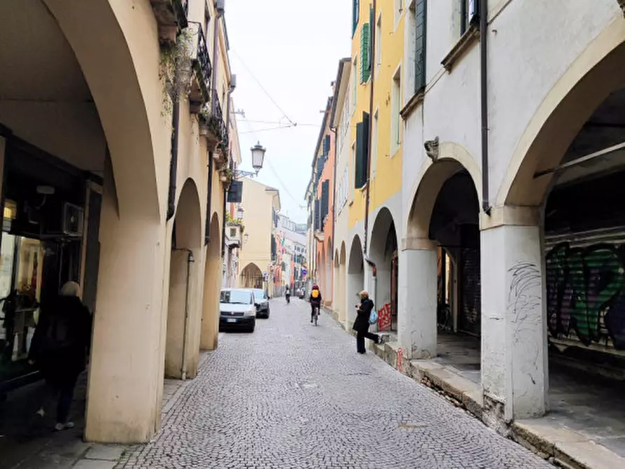 Immagine 40 di Appartamento in vendita  in Via San Francesco a Padova