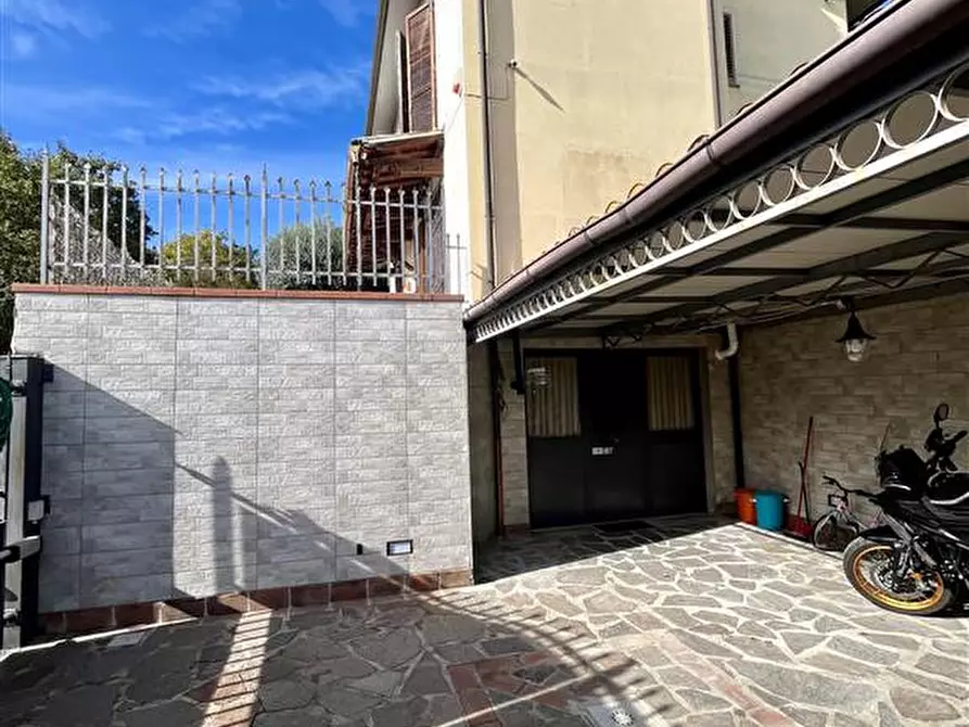 Immagine 4 di Casa indipendente in vendita  in Via Poggilupi a Terranuova Bracciolini