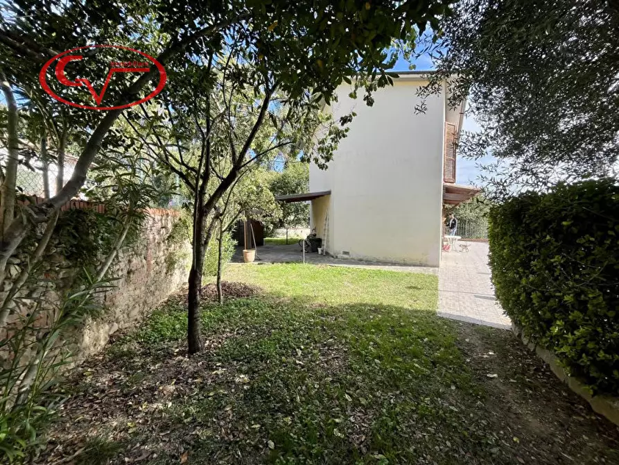 Immagine 5 di Casa indipendente in vendita  in Via Poggilupi a Terranuova Bracciolini