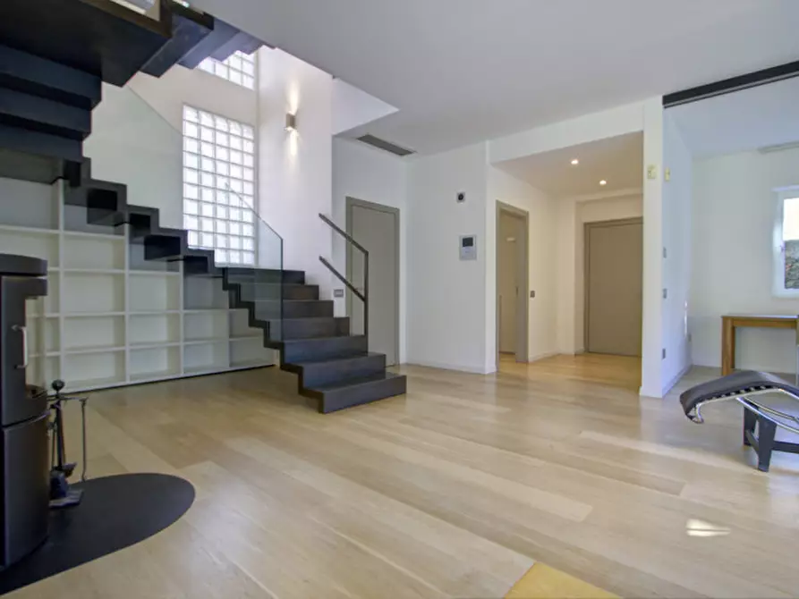 Immagine 5 di Villa in vendita  in Via A. Nicolodi a Trento