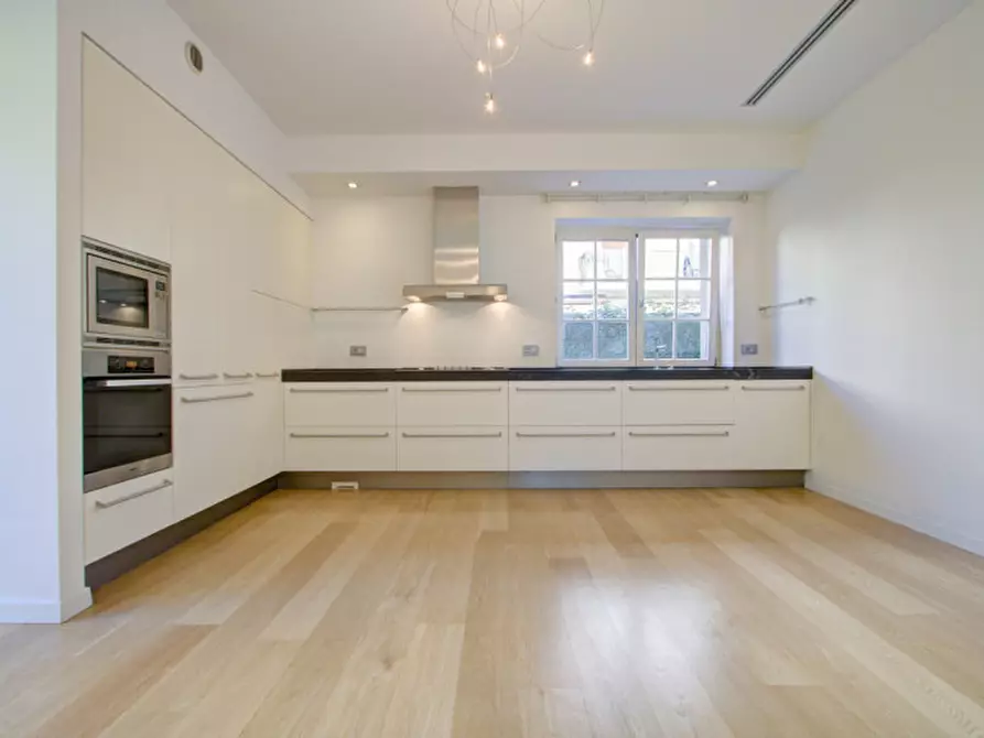 Immagine 18 di Villa in vendita  in Via A. Nicolodi a Trento