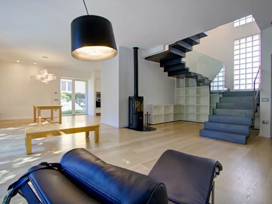 Immagine 25 di Villa in vendita  in Via A. Nicolodi a Trento