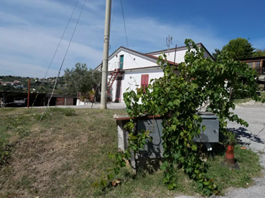 Immagine 1 di Terreno in vendita  in Strada Valle Ferzetti a Pescara