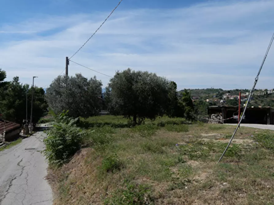 Immagine 3 di Terreno in vendita  in Strada Valle Ferzetti a Pescara