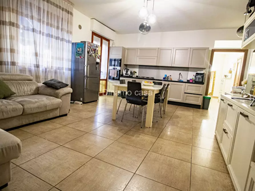 Immagine 1 di Appartamento in vendita  in Via Pietro Mascagni a Prato