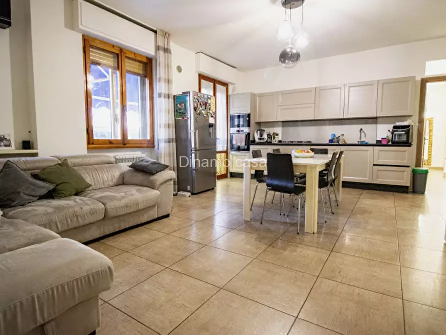 Immagine 2 di Appartamento in vendita  in Via Pietro Mascagni a Prato