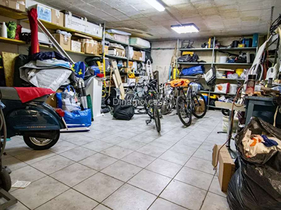 Immagine 17 di Appartamento in vendita  in Via Pietro Mascagni a Prato