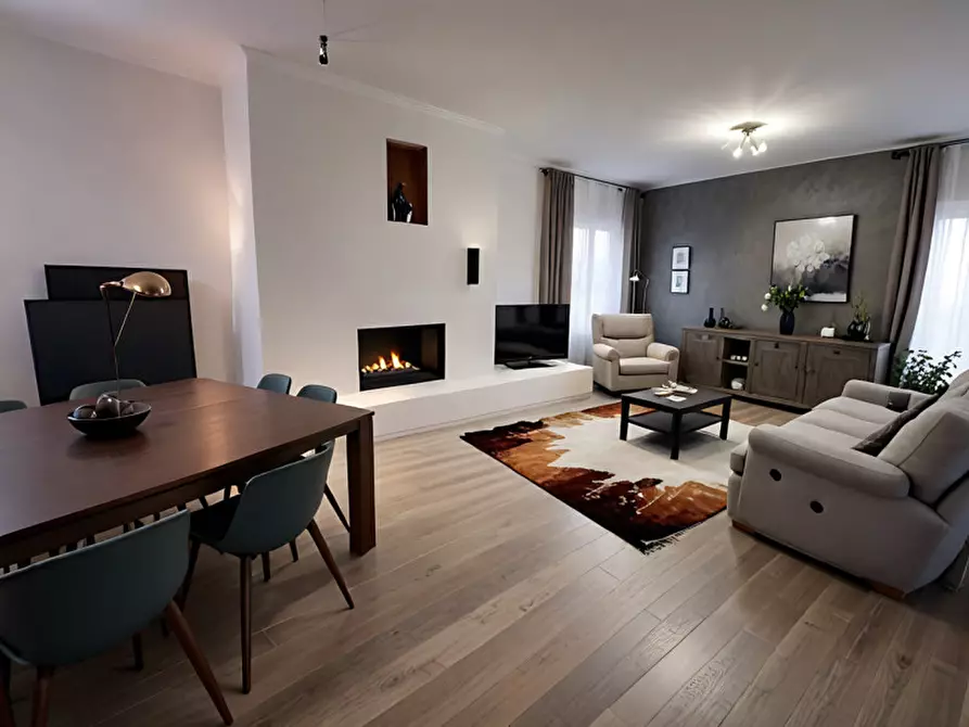 Immagine 3 di Casa bifamiliare in vendita  in Via Antonio Vivaldi a Montegrotto Terme