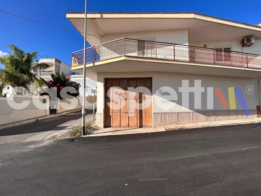 Immagine 1 di Casa indipendente in vendita  in Via Roma, 214 a Lizzano