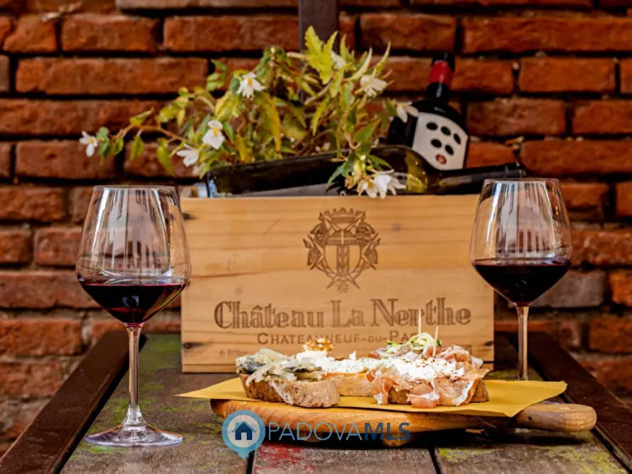 Immagine 13 di Attività commerciale in vendita  in Vicolo Montebelluna a Castelfranco Veneto