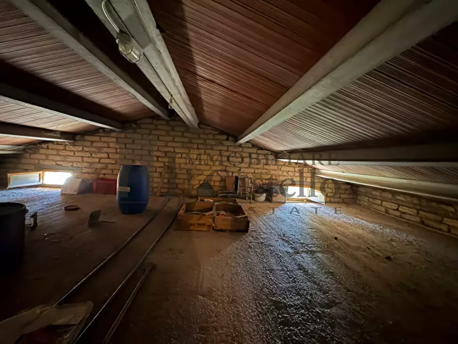 Immagine 17 di Casa indipendente in vendita  in Via Cristoforo Colombo a Castiglione Del Lago