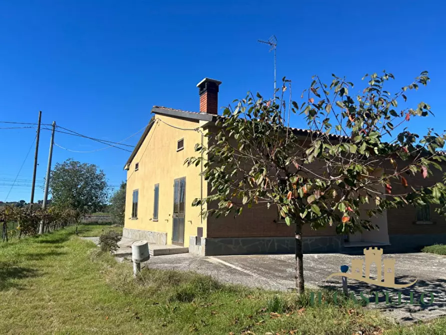 Immagine 20 di Casa indipendente in vendita  in Via Cristoforo Colombo a Castiglione Del Lago